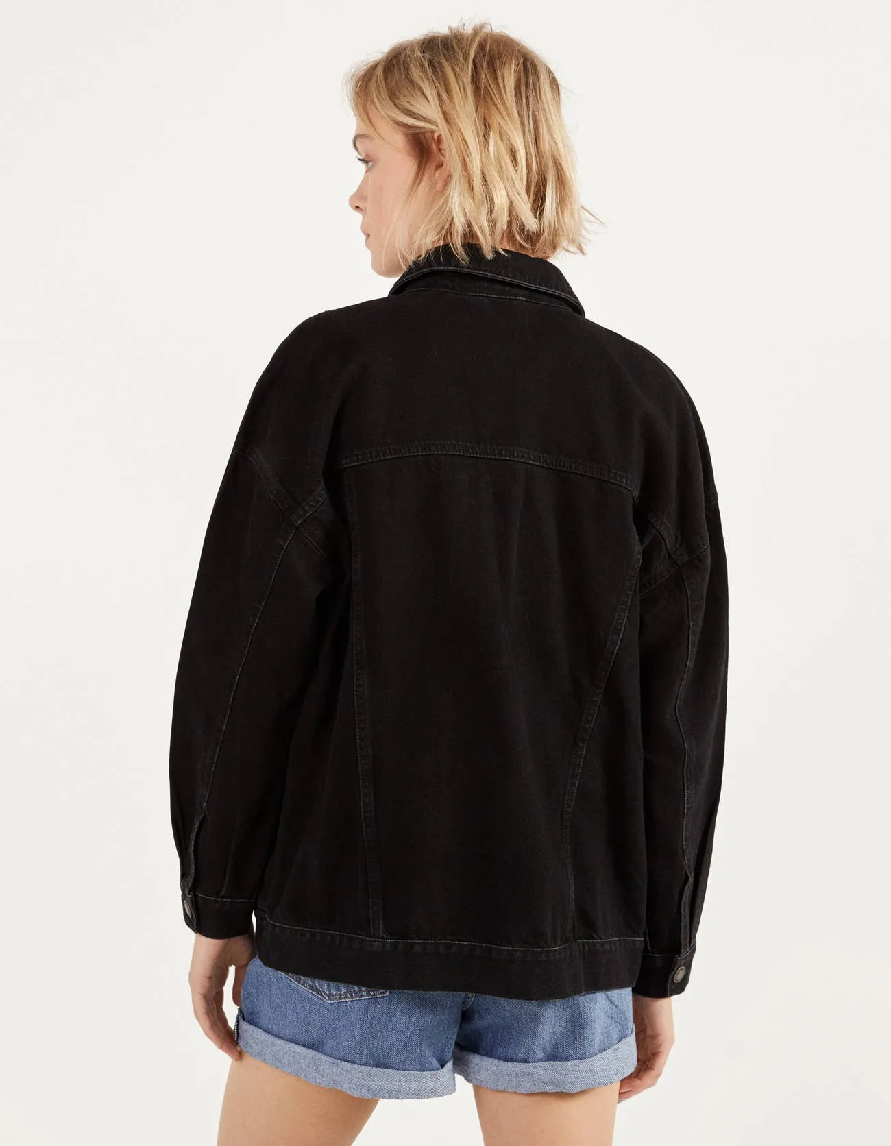 Oversize-Jeansjacke · Black Denim