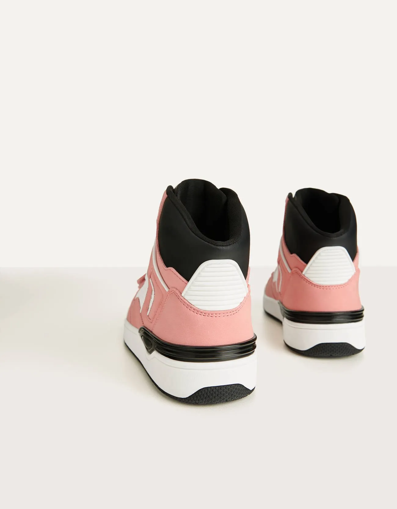 Hochgeschnittene, kombinierte Sneaker · Rosé