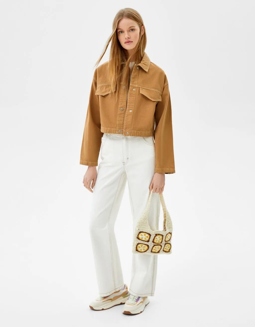 Truckerjacke aus Baumwolle mit Kontrastfarbe · Camel
