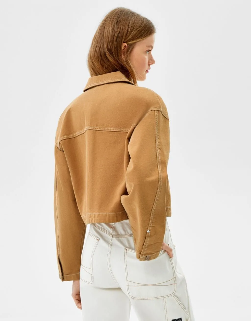 Truckerjacke aus Baumwolle mit Kontrastfarbe · Camel