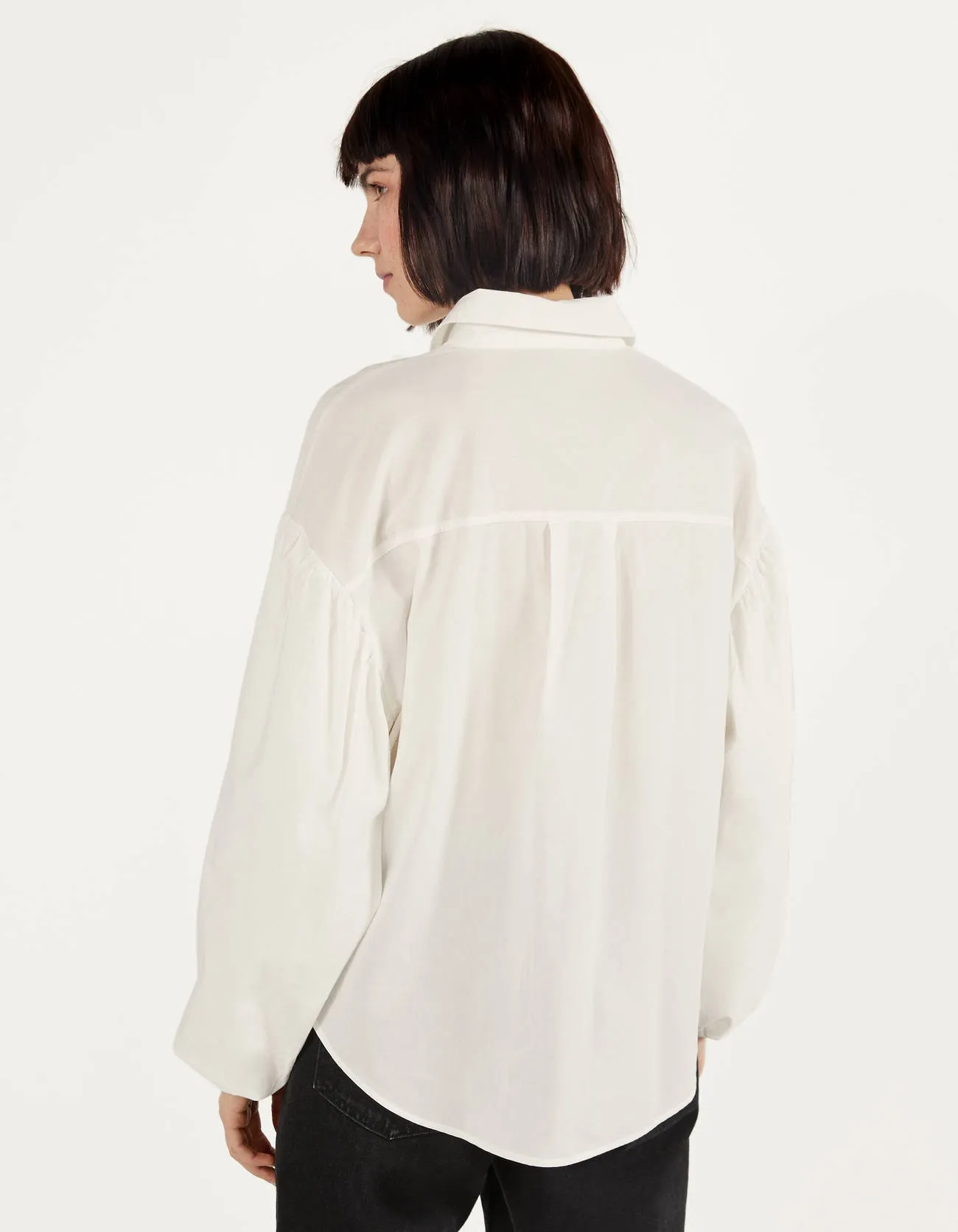 Klassische Bluse aus Baumwolle · Weiß