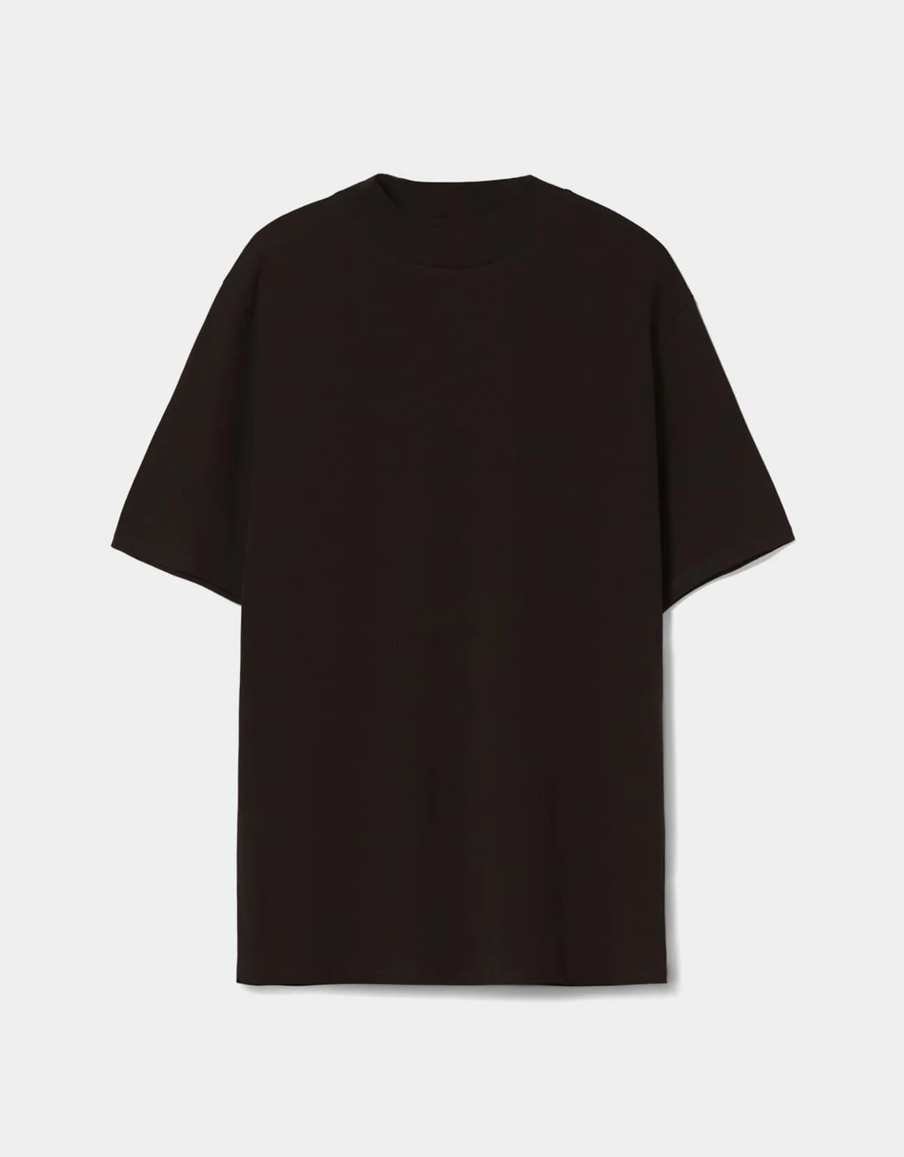 T-Shirt im Slim-Fit mit geripptem Stehkragen · Schwarz