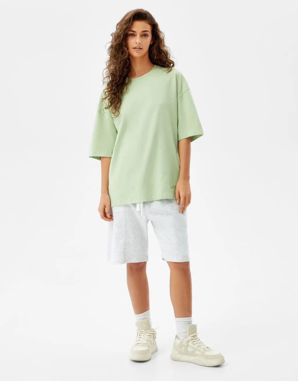 T-Shirt im Extra Loose Fit · Salbeigrün