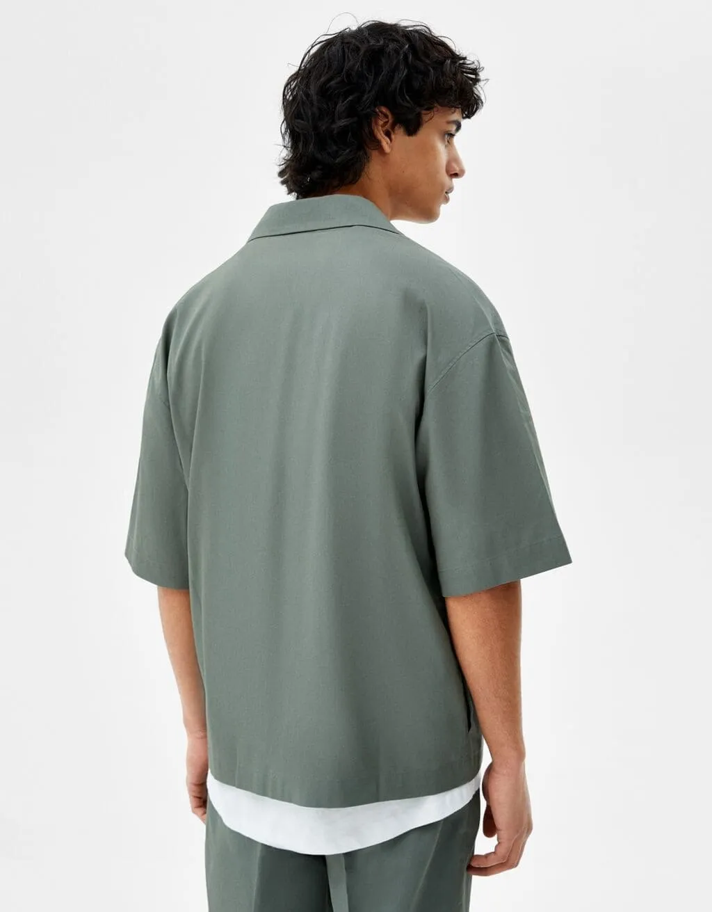 Oversize-Hemd aus Lyocell · Salbeigrün