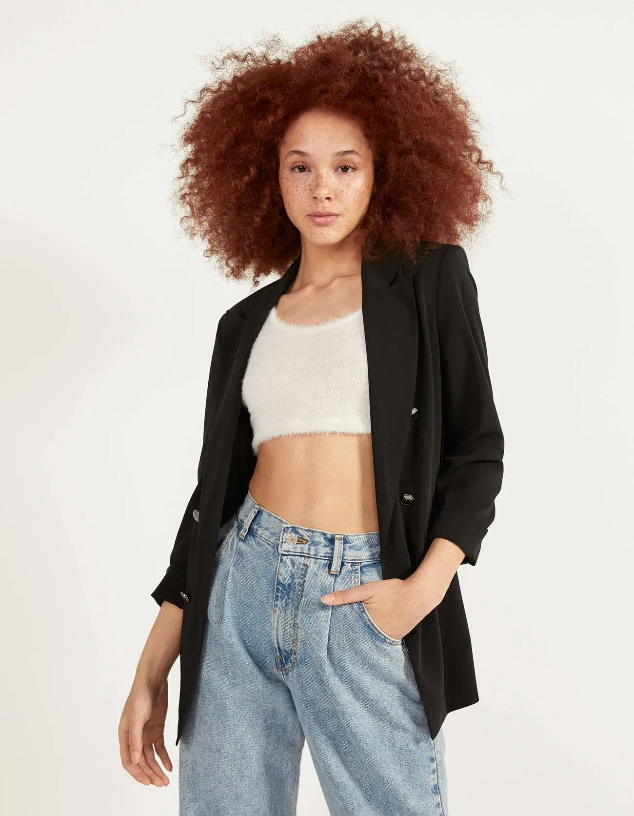Blazer mit hochgerollten Ärmeln · Schwarz