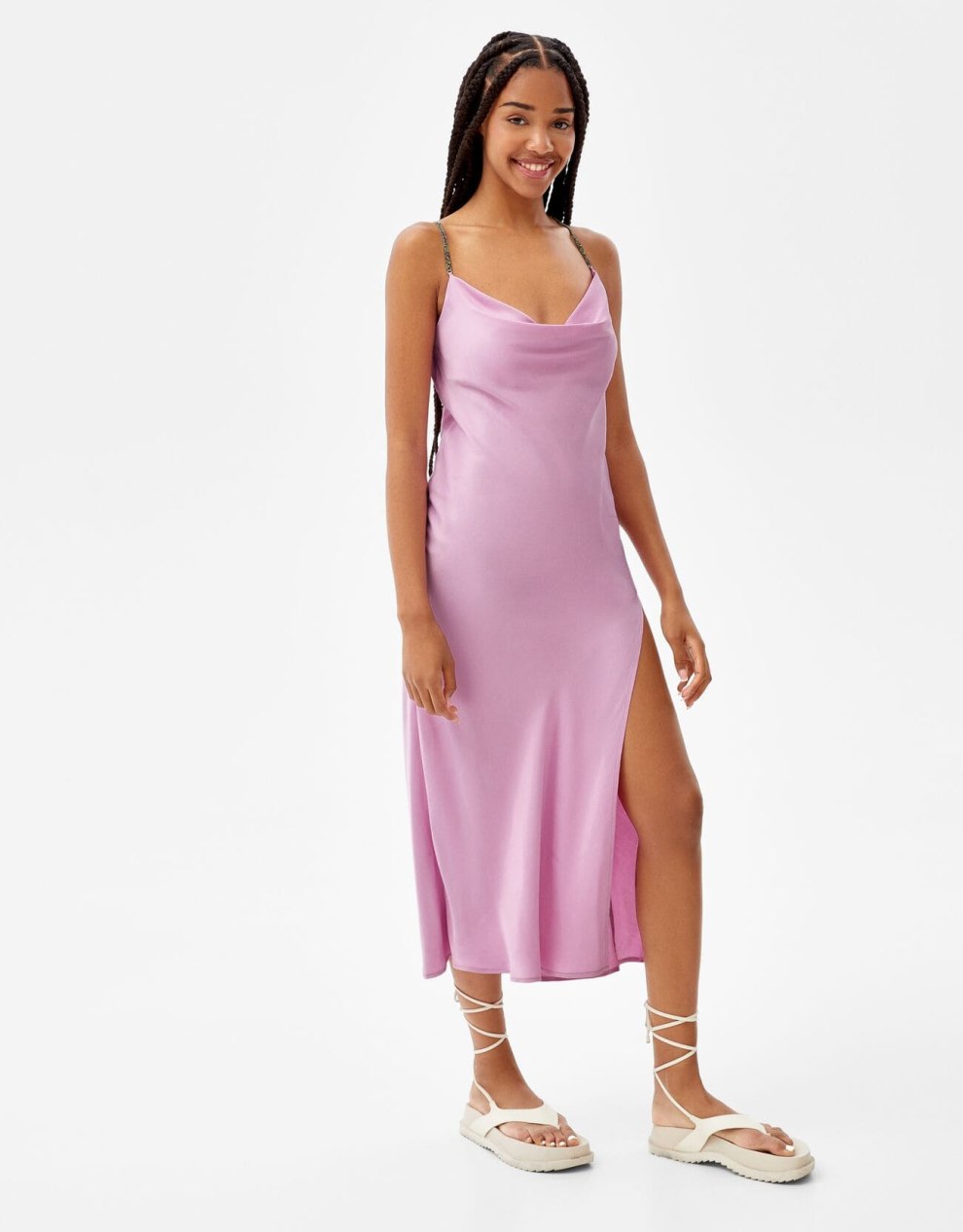 Satiniertes Midikleid mit Trägern und Strass · Flieder