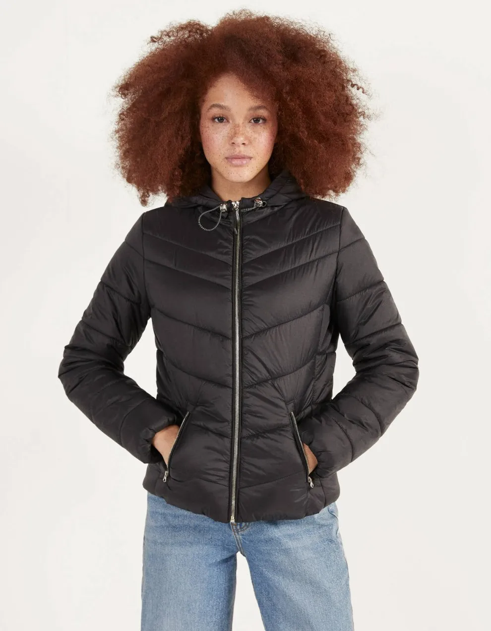 Steppjacke mit Kapuze · Schwarz