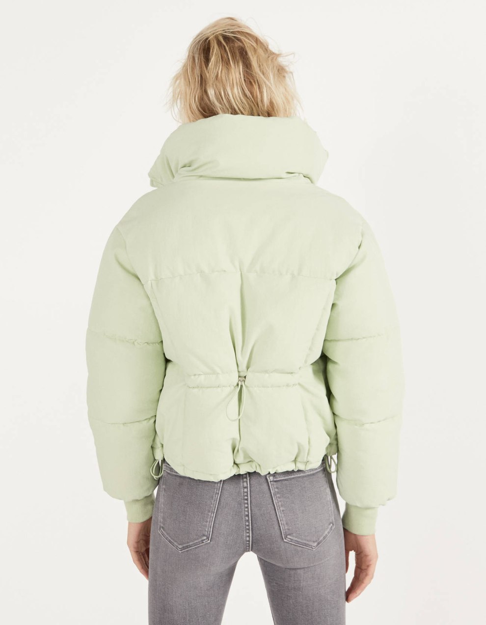 Pufferjacke aus Nylon · Salbeigrün